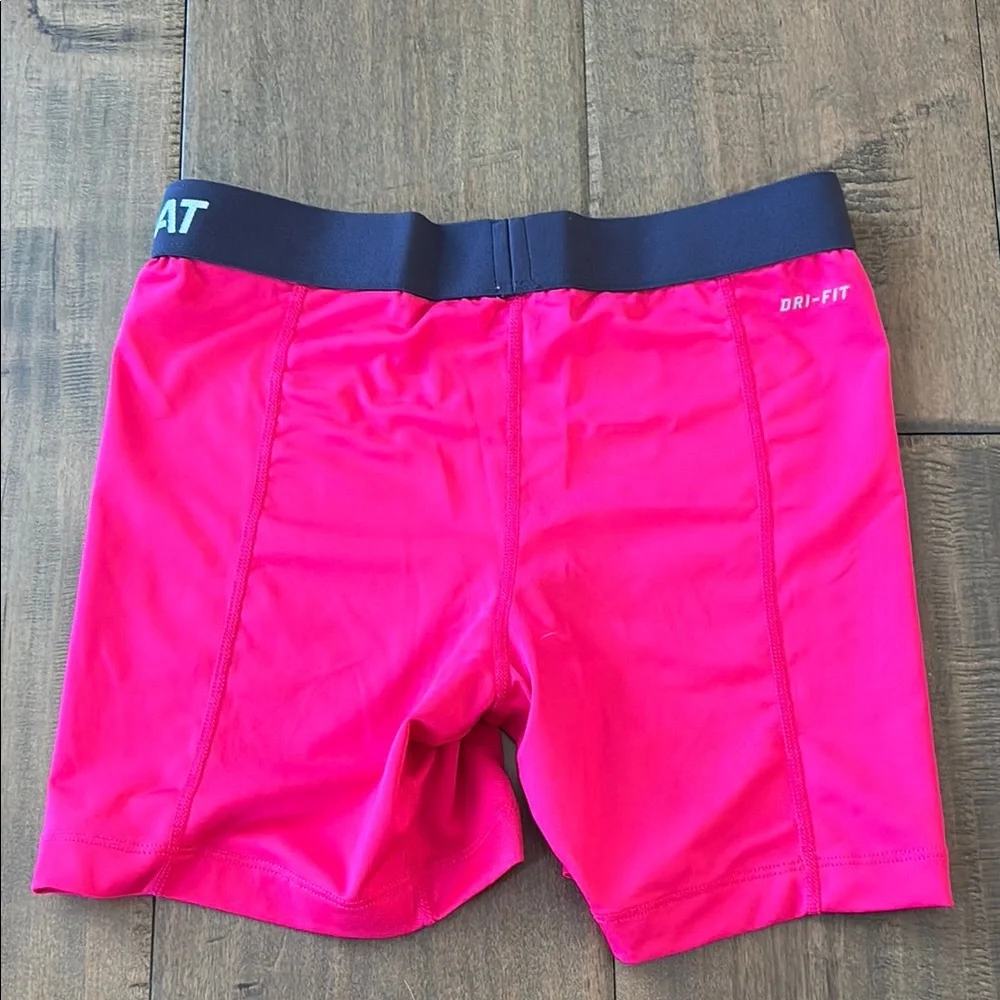Nike Pro Combat Hot Pink Shorts - Picture 2 of 3
